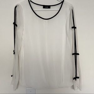 Women’s blouse top - White - size M